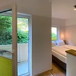 Also-hotel An Der Hardt 2* Βούρπεταλ