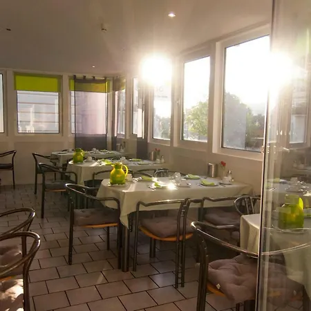 Also-hotel An Der Hardt Hotel 2*