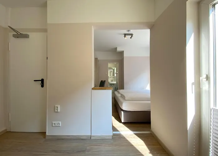 호텔 Also-hotel An Der Hardt 2*